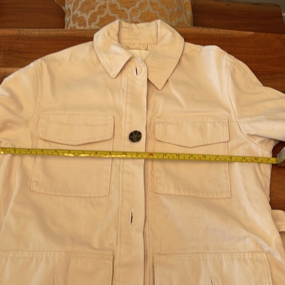 NWOT H&M Ivory denim jacket. - Picture 7 of 10
